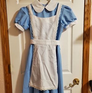 Alice in Wonderland Cosplay